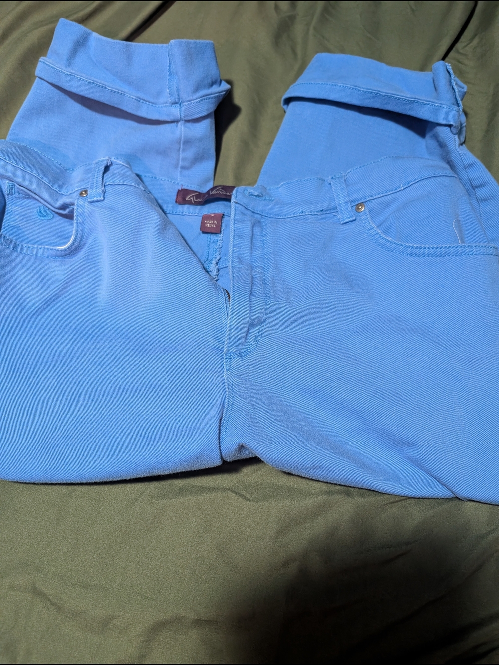 Gloria Vanderbilt Bright Blue Capris(Pick Any 2 Items-Pay For One)